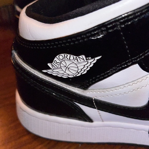 Youth Jordan 1 Mid Carbon Fiber All Star excellent condition minimal creasing - Picture 10 of 10